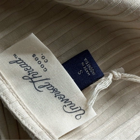 Universal Thread Beige Ribbed Blouse - Picture 3 of 5